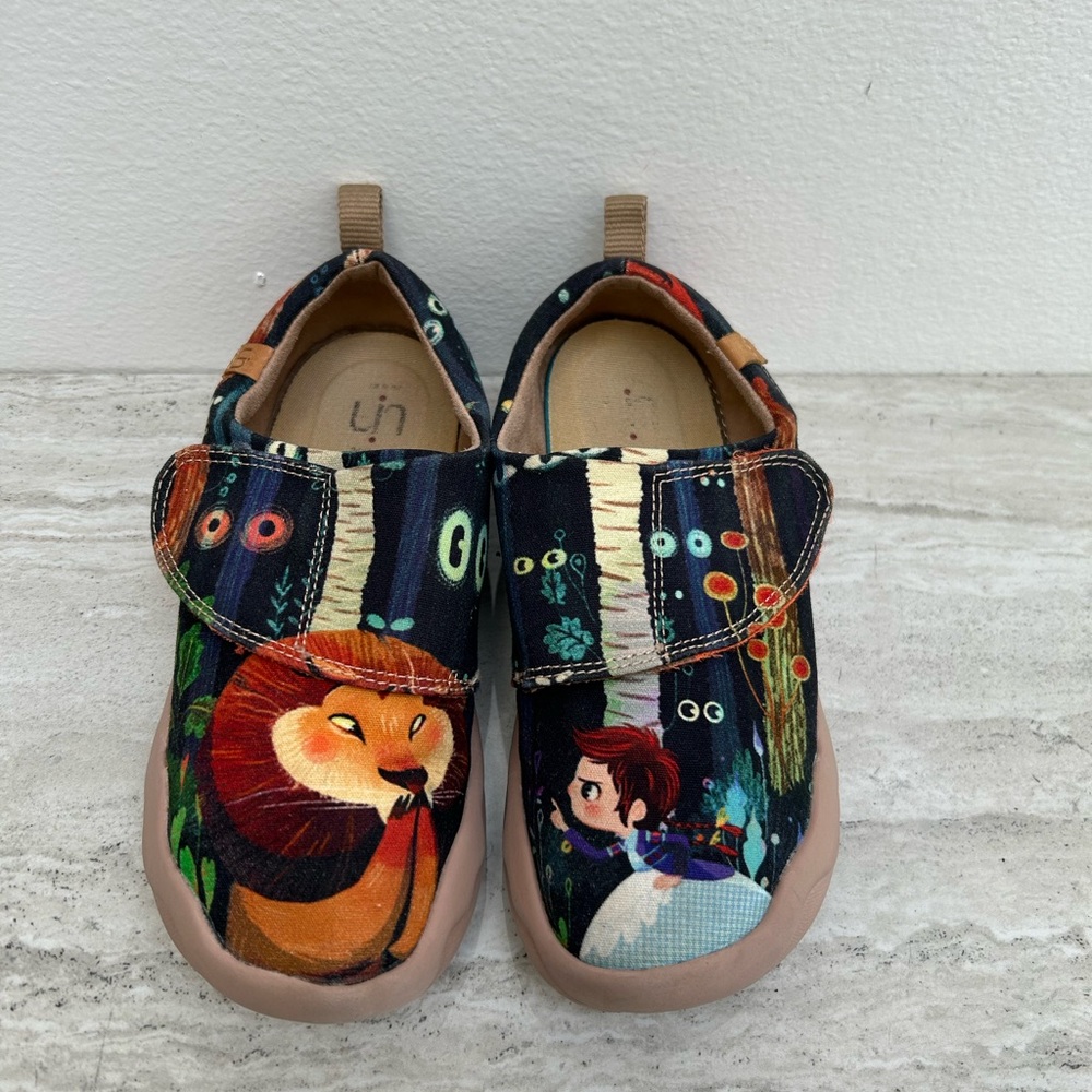UIN KID COWARDLY LION LOAFERS SLIP ON CASUAL FASHION SZ 2.5 CHILDREN SHOES